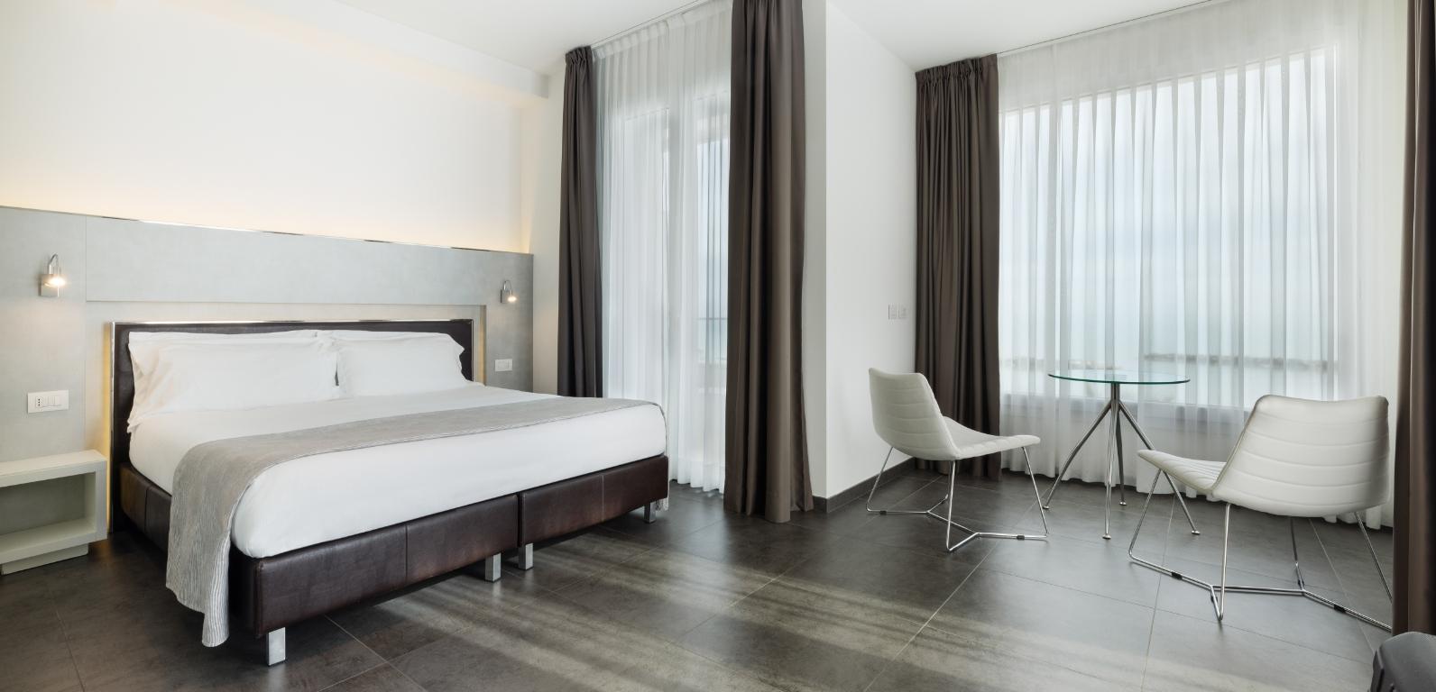 baldininihotel fr chambres-deluxe-hotel-torre-pedrera 011